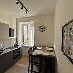 Rosy Luxury Apartment